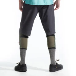 Pearl Izumi Elevate Knee Guards 25 Pearl Izumi Elevate Knee Guards -Pearl Izumi 524cbabd2359be8a2742e88b21b9f27734837c59