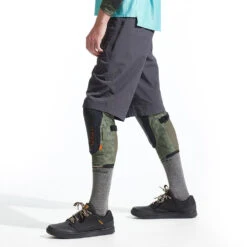 Pearl Izumi Elevate Knee Guards 24 Pearl Izumi Elevate Knee Guards -Pearl Izumi 58c3e27679589b7f50a2a4cfcdfd44aeebee960c